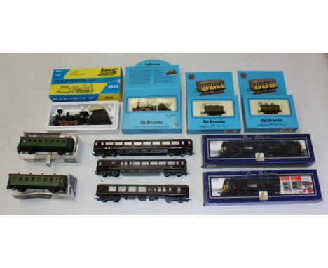 Model Railway: A collection of assorted boxed model railway to comprise: Bachmann The Prussia locomotive and tender, and two 