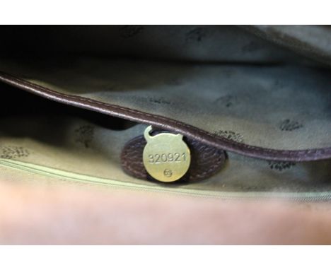 A leather handbag stamped Mulberry 