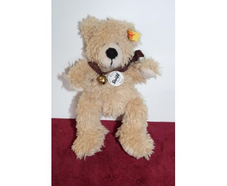 A small Steiff teddy bear 'Fynn' 