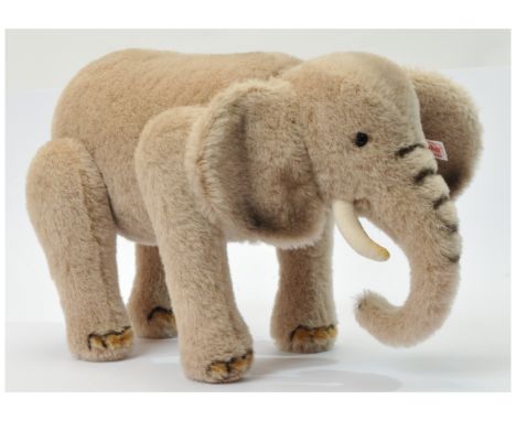 Steiff Elephant, white tag 037009, LE 2006, grey alpaca, fully jointed, chest tag, certificate, Near Mint to Mint, within Nea