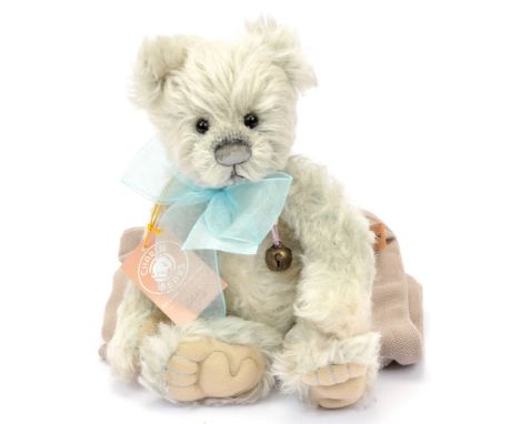 Charlie Bears Bubbles teddy bear, Isabelle Minimo Collection, designed by Isabelle Lee, LE 466/2000, pale blue mohair, Near M