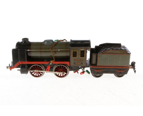 Märklin B-Dampflok R 900, Spur 0, Uhrwerk intakt, oliv/schwarz, mit Tender und 1 el. bel. Stirnlampe, tw nachlackiert und erg