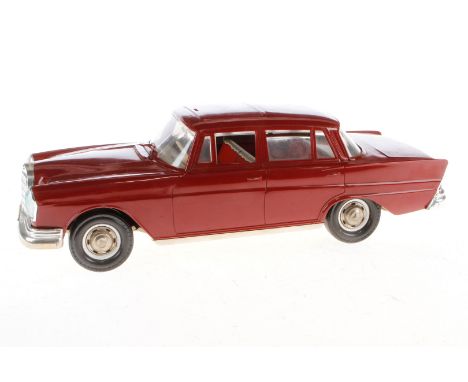 Gama Mercedes 375, Kunststoff/Blech, Friktion, LS und Alterungsspuren, L 33,5, Z 3