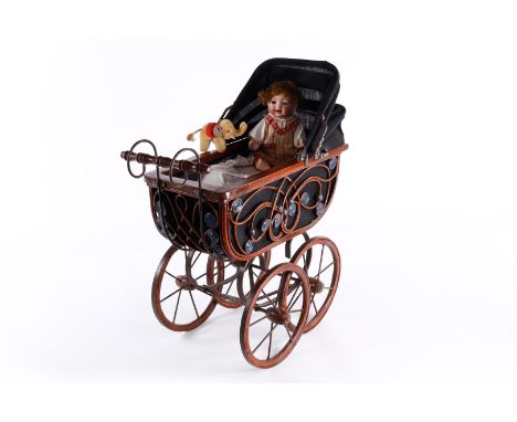 Puppenwagen, mit Original-Verdeck und Bettzeug, dazu HERTEL, SCHWAB &amp; Co. kleines Charakterbaby Nr. 152, 25 cm, Haarriss 