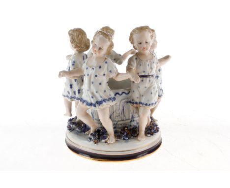 Thüringer Porzellanfigur Mädchenreigen, Unterglasur blau, um1900, bezeichnet mit Stempel R. B., H 17