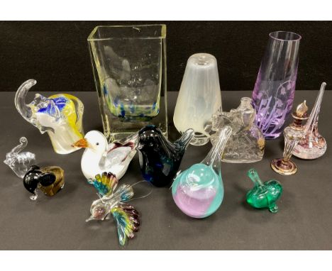 Studio &amp; Art Glass - an Isle of Wight glass paperweight small Elephant, others Wedgwood, Caithness etc inc. birds, vase, 