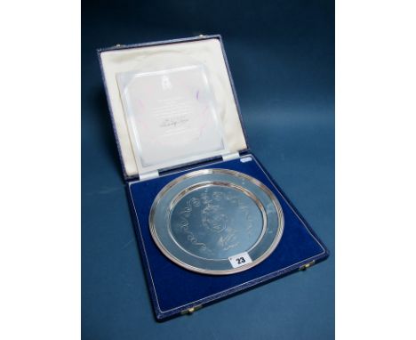 A Hallmarked Silver Limited Edition Royal Commemorative Plate, R&amp;D, London 1977, numbered 176/2000 complete with certific