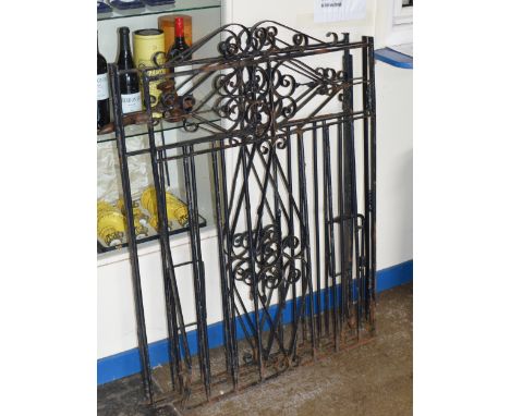 METAL GATE    