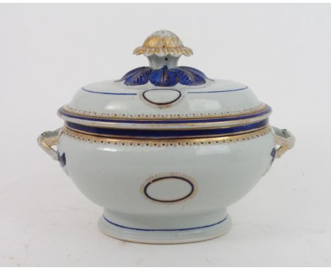 Sold at Auction: Chinese porcelain soup tureen