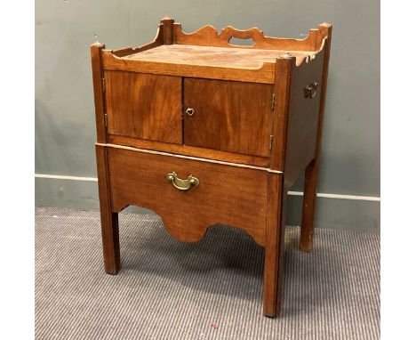 A George III mahogany bedside commode, with tray top and pull out base, 77 x 62 x 47cmProvenance:Collection of the late Sir G