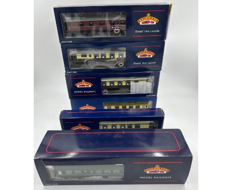 Bachmann Coaches to include 39-280 BR Mk1 FK Pullman Kitchen with lighting, 39-152 BR Mk1 Corridor (first) FK crimson/cream, 