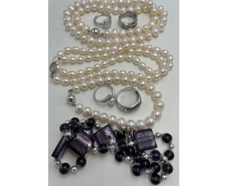 Jewellery to include cultured pearl necklace with magnetic clasp, bracelet with 14 carat white gold clasp, cultured pearl nec