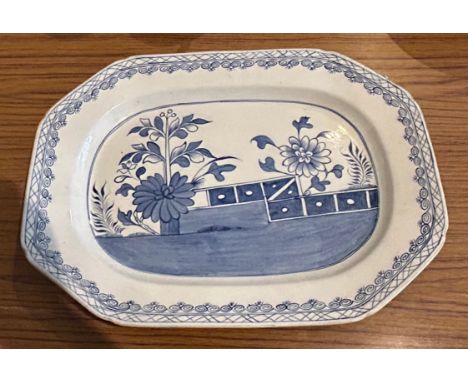 An early 19th century blue and white Spode new stone platter in the Chinese manner, c. 1815. 42 cm wide. (1)Condition: some m