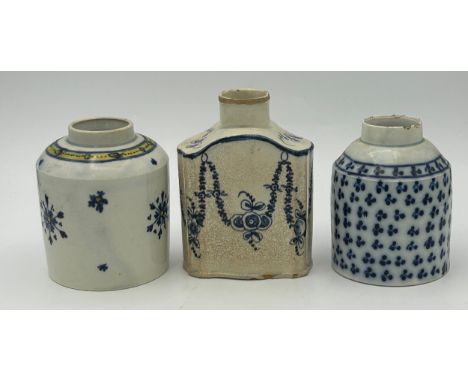 Three early 19th century pearlware blue and white hand-painted tea caddies, c. 1810. 10 - 12 cm tall (3)Condition: chipping t