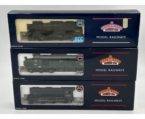 Bachmann K3 61932 BR lined black early emblem group standard tender 32-276, Class 37/0 diesel BR green split head code D6707 