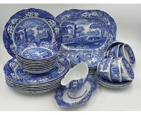 Spode part dinner service with Italian scenes to include 1 x platter measuring 31cm, 8 x 8 x dinner plates measuring 26cm, 8 