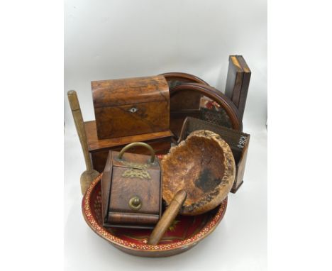 A quantity of wooden items : 2 boxes to include a walnut casket shaped box with mother of pearl escutcheon, 23 w x 16cm h, a 