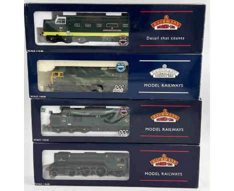Bachmann Class 55 Deltic D9004 Queens Own Highlander BR green 32-525, Class 37/0 diesel BR green centre head code D6826 32-77