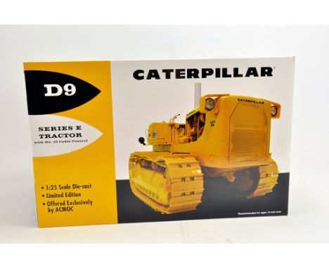 First Gear No. 29 1/25 High Detail CAT Caterpillar D9 Tracked Tractor with Cable Control. Special Edition for CAT Owners Club