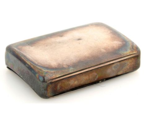 A WILLIAM IV SILVER SNUFF BOX, OF PLAIN CURVED OBLONG SHAPE, 6CM W, BY NATHANIEL MILLS, BIRMINGHAM 1831, 2OZS