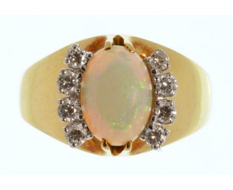 A OPAL AND DIAMOND RING IN GOLD, MARKED 750, 9.5G, SIZE K