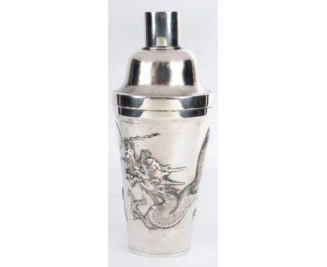A CHINESE SILVER DRAGON REPOUSSÉ COCKTAIL SHAKER AND COVER, WITH STIPPLED GROUND, 24CM H, MARKED STERLING AND IN CHINESE, PRO