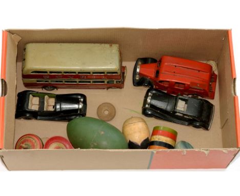 A MINIC CLOCKWORK TINPLATE FIRE ENGINE, DOUBLE DECKER BUS AND TWO CARS, AND SEVERAL WOODEN TOPS AND SIMILAR TOYS