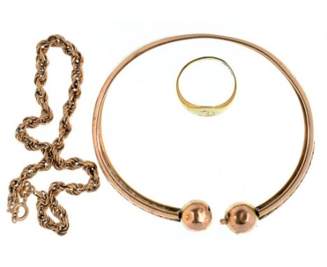 A GOLD SIGNET RING, 3.3G, A 9CT ROPE BRACELET AND A GOLD BANGLE, 12.2G