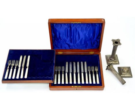 A PAIR OF EDWARD VII SILVER DWARF COLUMNAR CANDLESTICKS, NOZZLES, 16CM H, BIRMINGHAM 1902, LOADED, ONE BROKEN AND A PART SET 