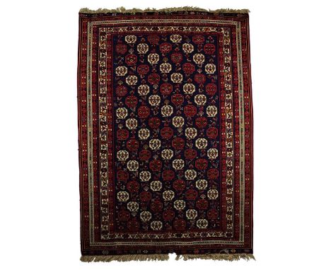 Sumak, Persien M. 20. Jh., feine Webarbeit, dunkelblauer Fond, durchzogen von stilisierten Tier- Planzen- u. Ornamentmotiven,