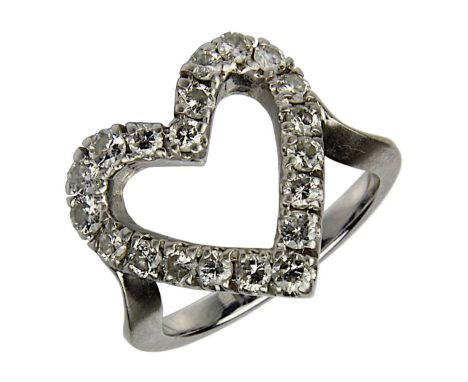 Weißgold Brillant-Ring in Herzform, 750er Ringschiene, unleserlich gestempelt, Ringkopf in Herzform, besetzt mit 20 Diamanten