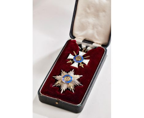 1.Weltkrieg : Preußen: Kronenorden: Satz 1. Klasse mit Schwertern.Das Kreuz und die Schwerter Gold. Auf dem unteren Kreuzarm 