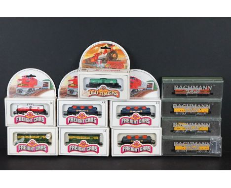 Boxed Bachmann N gauge Great Northern 316A locomotive plus 10 x boxed N gauge Bachmann items of rolling stock featuring 6 x F