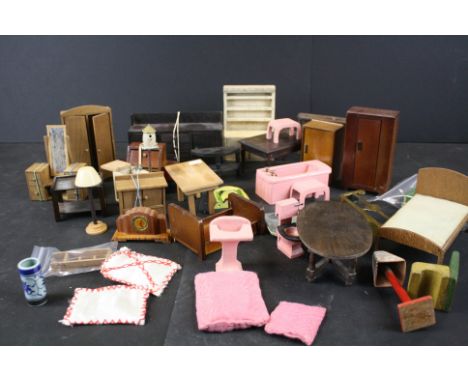 Early 20th century Doll's House Furniture, over 25 wooden items including Pit-a-Pat Dresser, Tables, Stepladders, etc togethe