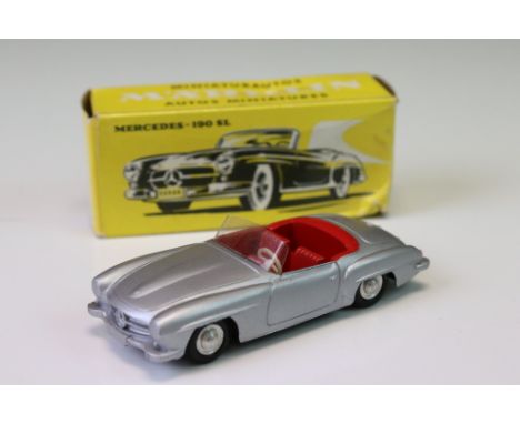 Boxed Marklin Autos Miniature Diecast Mercedes 190 SL model no. 8025 with grey body and red interior 