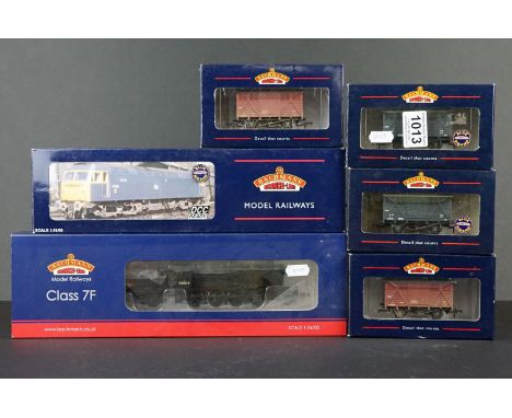 Two boxed Bachmann locomotives to include 31011 Class 7F 53809 BR Black Late Crest and 32800 Class 47 Diesel D1500 Two Tone G