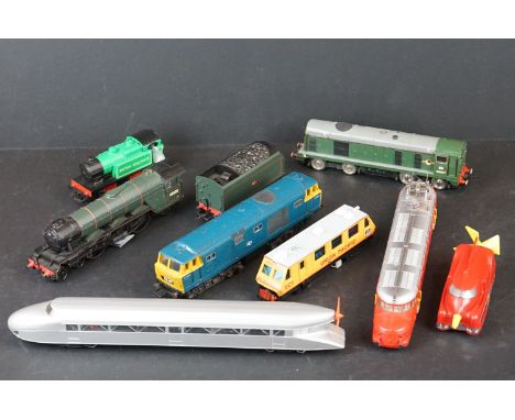 Eight OO / HO gauge locomotives to include Hornby Flying Scotsman, Marklin SBB CFF RC 203, Bachmann Union Pacific etc 