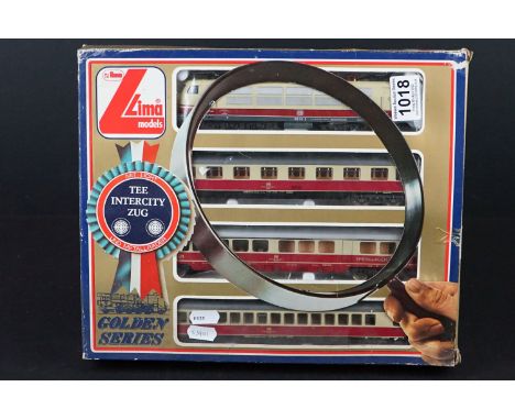 Boxed Lima Golden Series 109728G set, complete with locomotive and 3 x coaches 