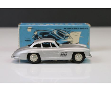 Boxed Marklin Autos Miniature Diecast Mercedes 300 SL model no. 8019 with grey body 