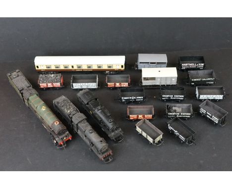 Three OO gauge locomotives to include Lima King George V, Airfix 0-6-0 with tender and Airfix 2-6-2 plus 16 x items of rollin