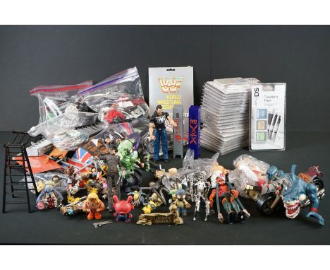 Collection of figures to include Street Shark, Mattel WWF, Edward Scissor Hands, Funko figures etc plus 21 Nintendo DS Travel