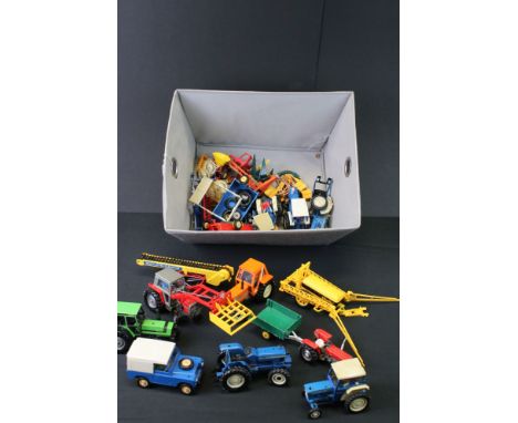 Quantity of Britains diecast &amp; plastic farming models and accessories to include Fiat 880D6T Tractor, TW20 Ford Tractor e