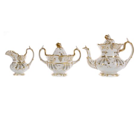 MID-19TH CENTURY ROCKINGHAM PORCELAIN PART TEA SERVICE, comprising teapot and cover, sugar bowl and cover, and cream jug, of 