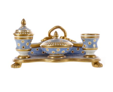 EARLY 19TH CENTURY CONTINENTAL PORCELAIN INK STAND, possibly Neppel of Paris, serpentine outline, fitted with covered inkwell