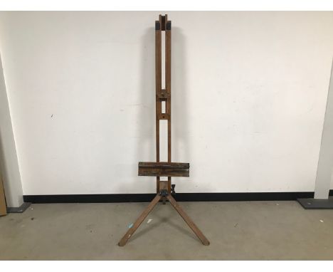 A first half 20th century beech artist's easel by Windsor &amp; Newton  