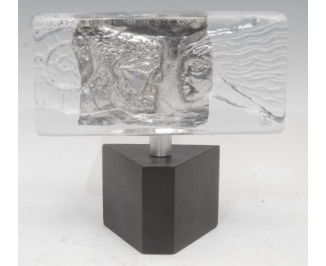 A 20th century Swedish glass sculpture, Forever Love, by Ewan Allison for Johansfors, moulded in relief with a two lovers, si