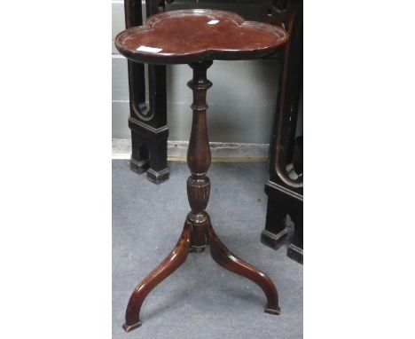 A MAHOGANY TRIPOD WINE TABLE