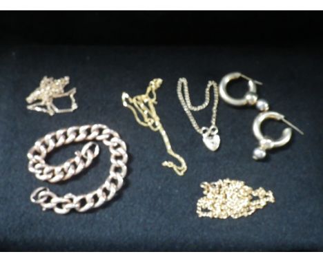 A COLLECTION OF 9CT YELLOW GOLD JEWELLERY, 45gm total weight