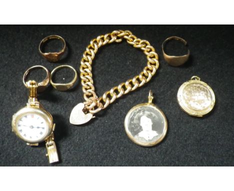 A COLLECTION OF JEWELLERY and a wristwatch, to include a 9ct yellow gold bracelet with padlock clasp