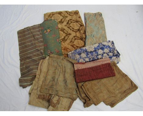Fifteen  approx mixed woven machine tapestry, comprising silk damask jacquard devore velvet 19th to early 20th Century 